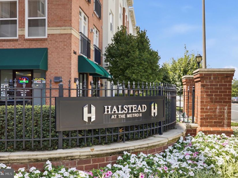 2665 Prosperity Avenue 115, Fairfax VA 22031