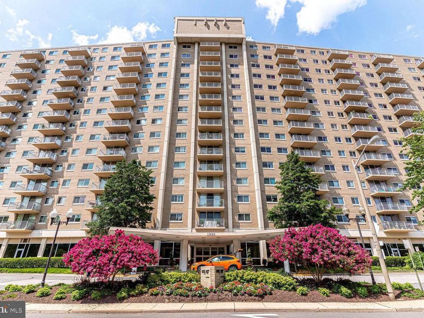 1225 Martha Custis Drive 1503, Alexandria VA 22302