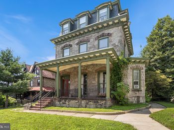 348 Green Lane