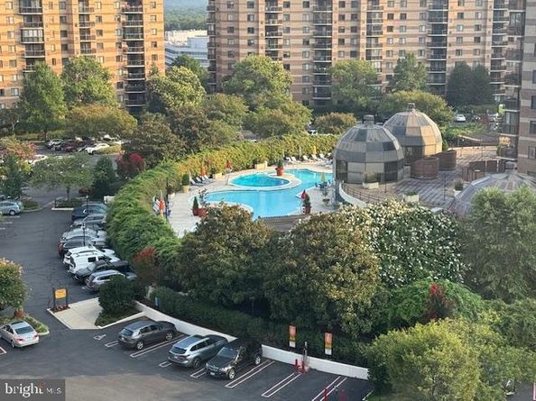 8340 Greensboro Drive 923, Mclean VA 22102