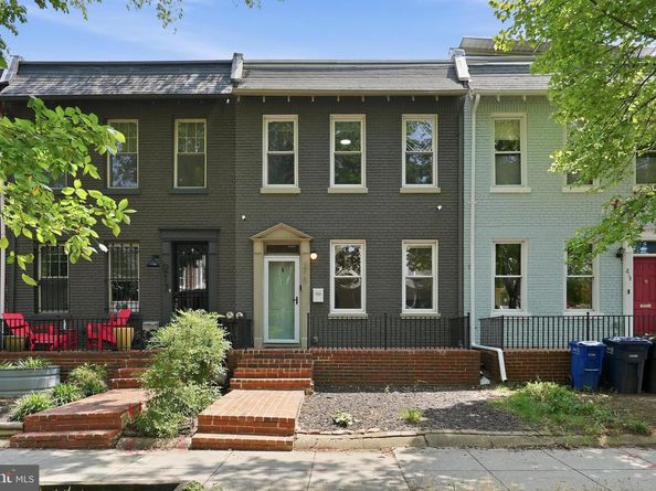 215 15TH Street NE, Washington DC 20002