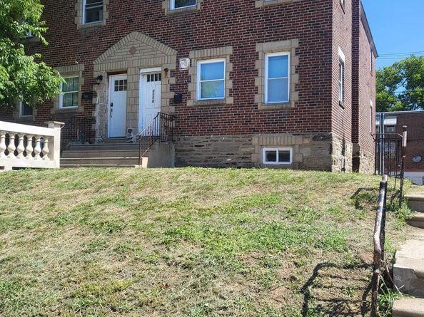 1037 Fanshawe Street, Philadelphia PA 19111