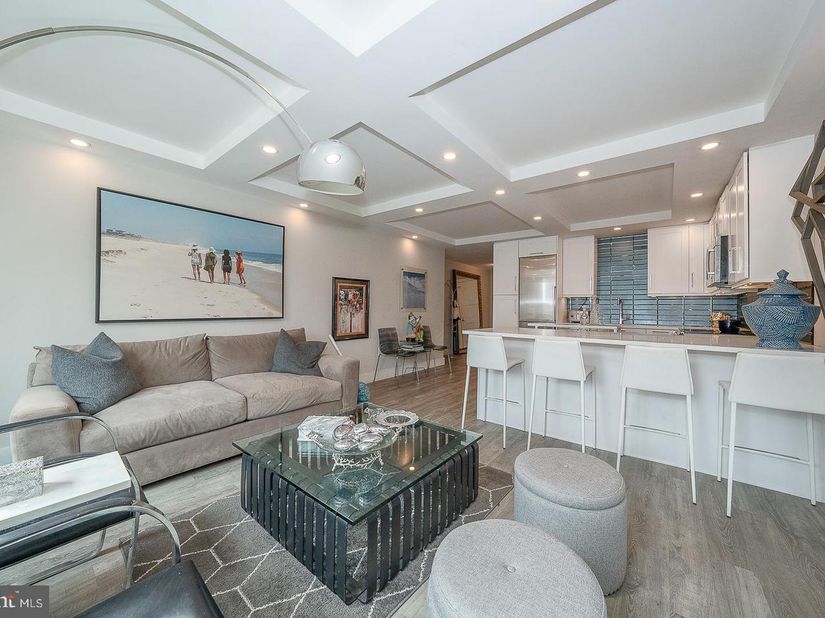 1919 Chestnut Street 714, Philadelphia PA 19103