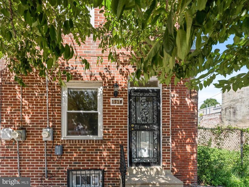 1519 W Thompson Street, Philadelphia PA 19121