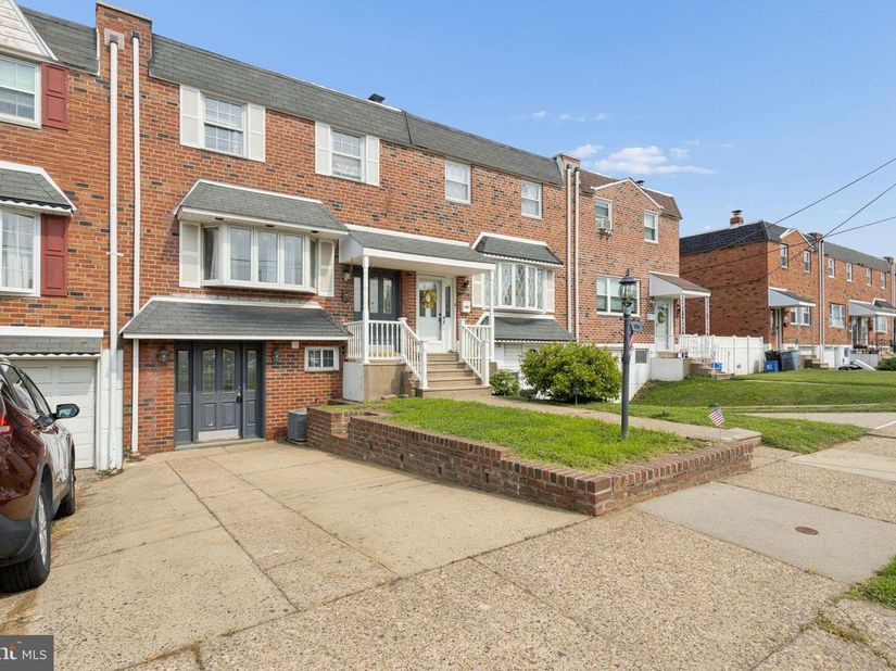 12214 Medford Road, Philadelphia PA 19154
