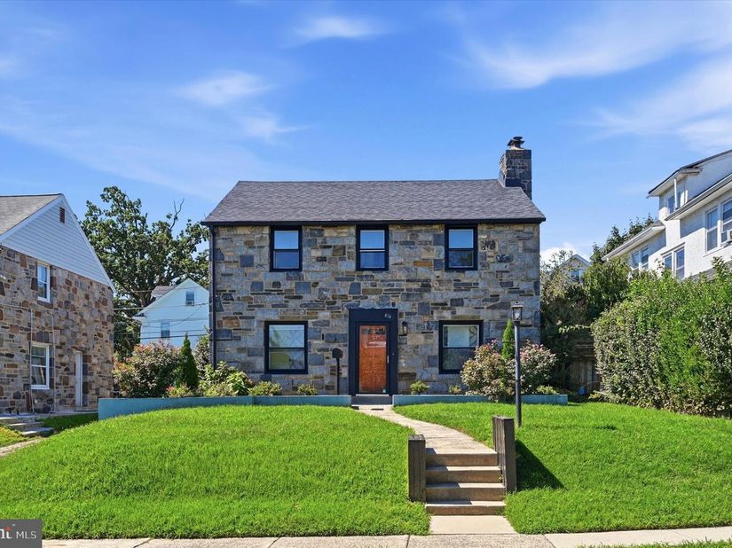 416 Broadview Road, Upper Darby PA 19082