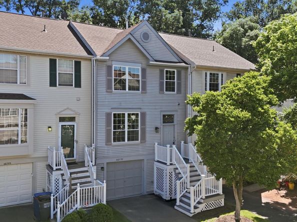 46757 Hobblebush Terrace, Sterling VA 20164