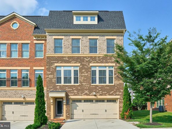 2358 Chadlington Road, Falls Church VA 22043