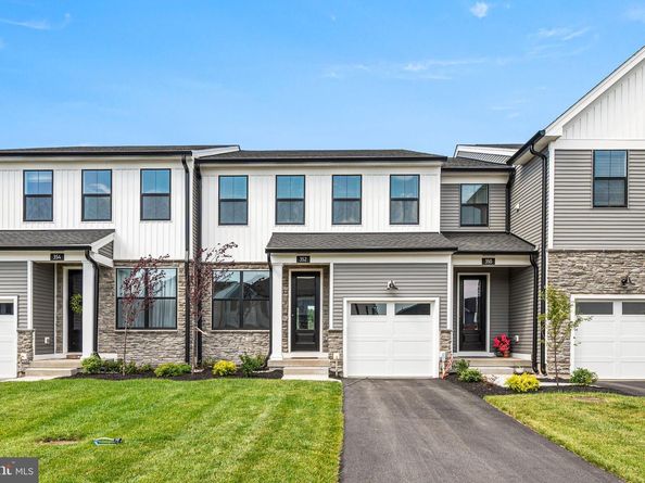 352 Aspen Way, King Of Prussia PA 19406
