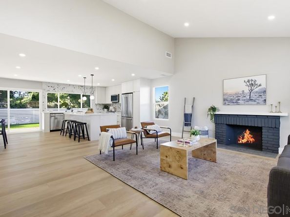 15220 Amalia St, San Diego CA 92129