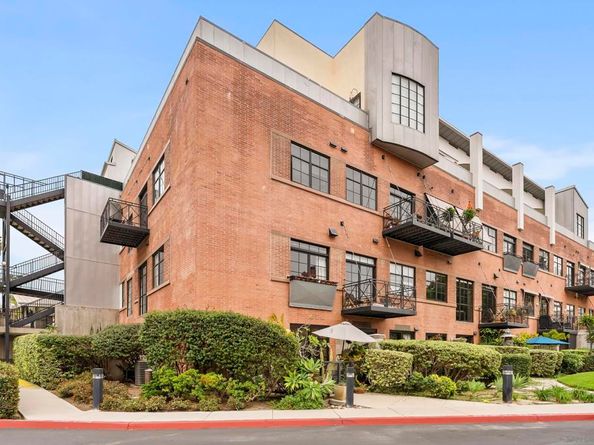 3940 7th Ave 106, San Diego CA 92103