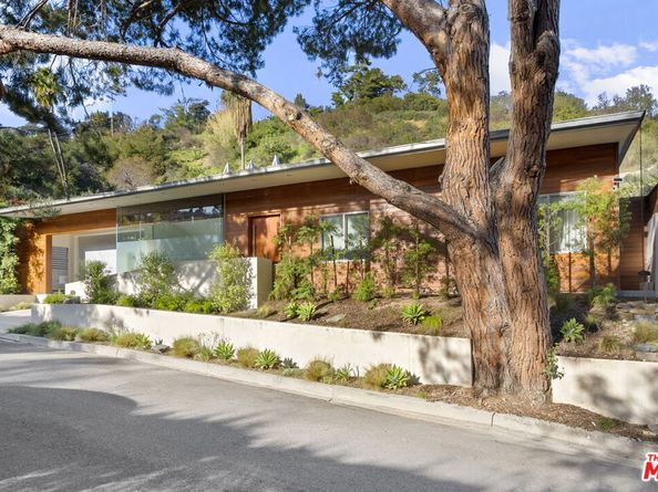 8137 Amor Road, Los Angeles CA 90046