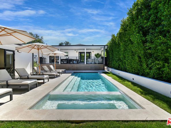 18033 Rosita Street, Encino CA 91316