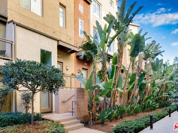 507 Rockefeller, Irvine CA 92612