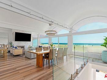 3806 Ocean Front Walk
