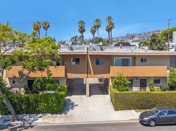 1027 N Sierra Bonita Avenue