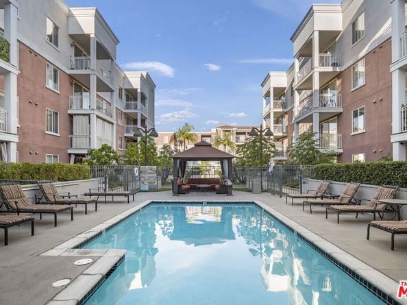 3740 Santa Rosalia Drive 212, Los Angeles CA 90008