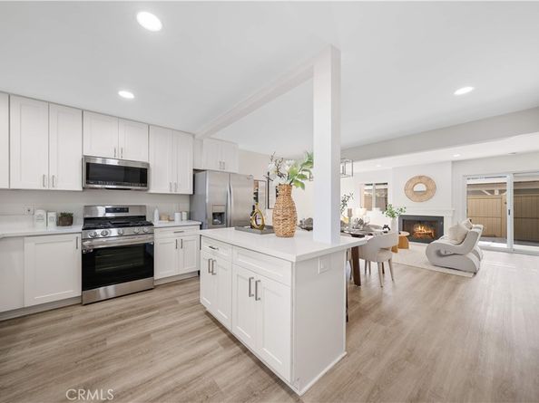 49 Thicket 36, Irvine CA 92614