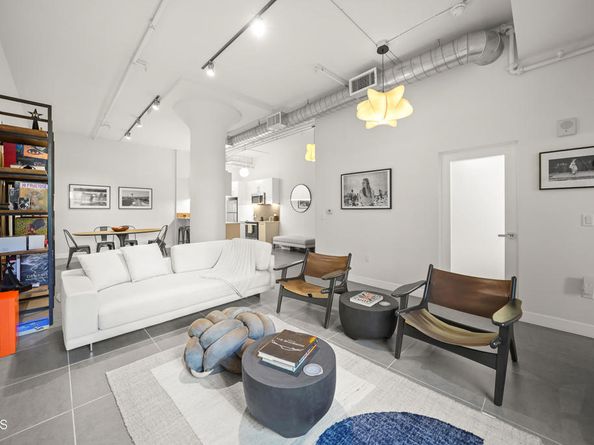 939 S Broadway 714, Los Angeles CA 90015