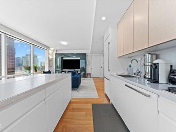 877 Francisco Street