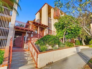 2101 E 21st