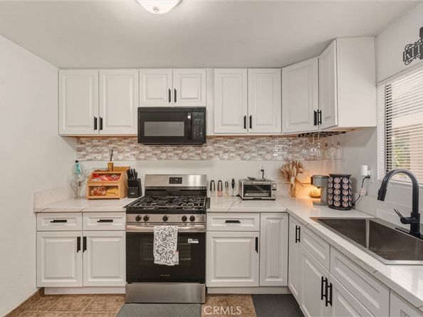 1223 W 68th, Los Angeles CA 90044