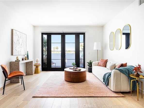 1333 S Orange Grove Avenue 211, Los Angeles CA 90019