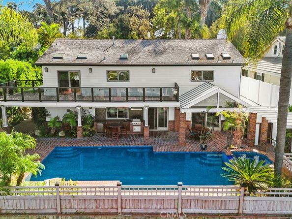 6421 E Bixby Hill Road, Long Beach CA 90815