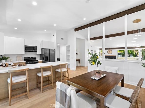 558 Vista Flora, Newport Beach CA 92660