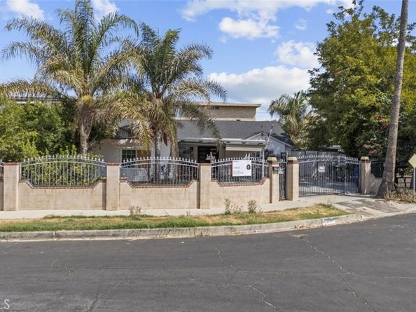 8134 Baird Avenue, Reseda CA 91335