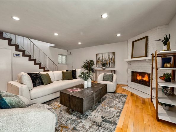 11100 Acama Street 16, Studio City CA 91602