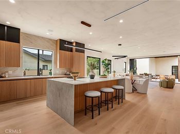 5525 Carpenter Avenue