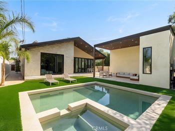 5525 Carpenter Avenue