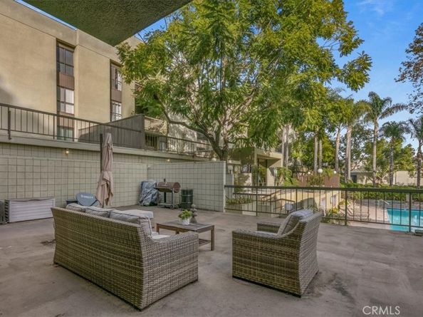 898 Temple 125, Los Angeles CA 90042