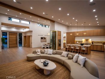 5636 Rawlings Avenue