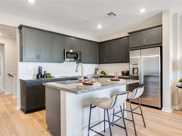 2749 E Amberley Privado, Ontario CA 91762