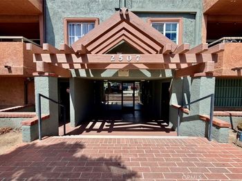 2507 E 15th