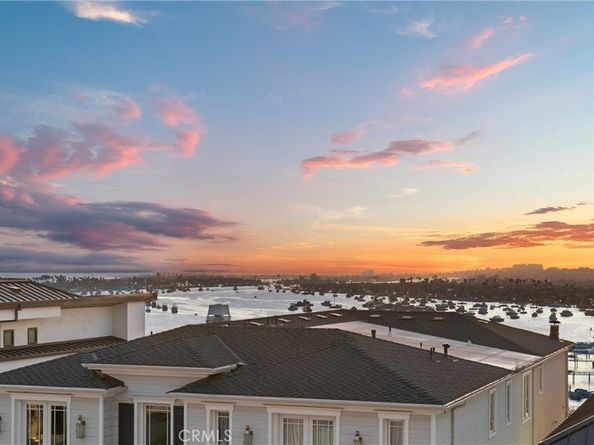 302 Carnation Avenue, Corona Del Mar CA 92625