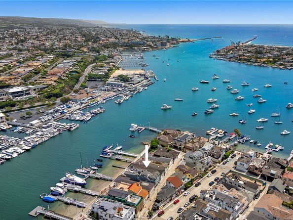 117 E Bay Front, Newport Beach CA 92662