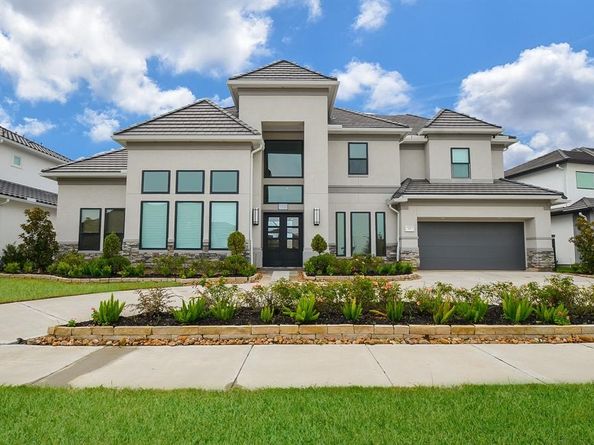 11 Laurel Wreath Trail, Sugar Land TX 77498