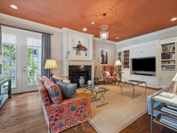 2902 West Lane Drive