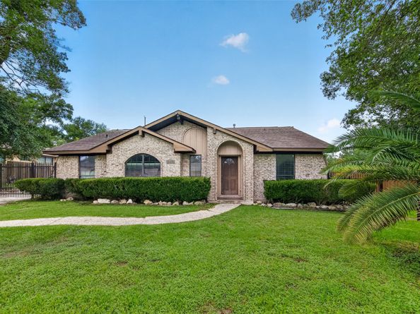 12839 Eastbrook Drive, Houston TX 77013