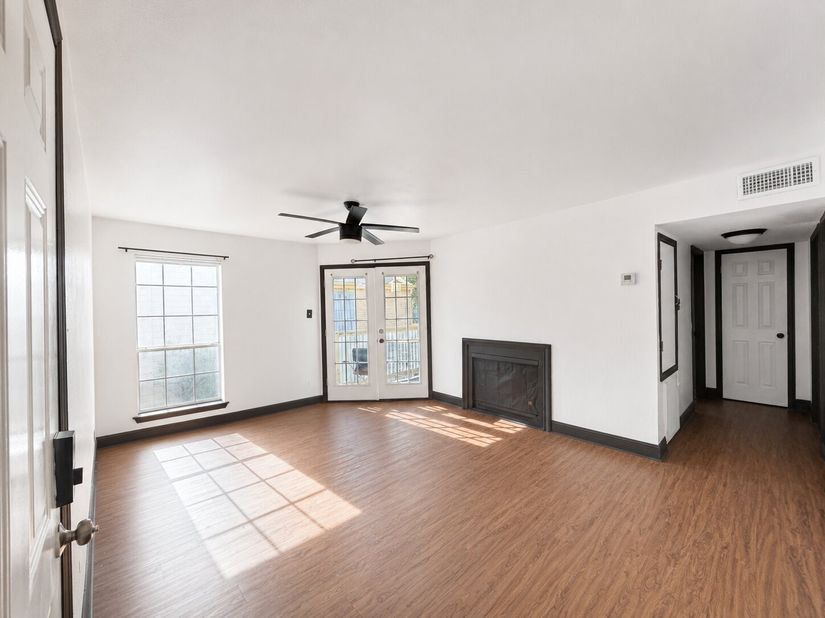 10211 Sugar Branch Drive 414, Houston TX 77036