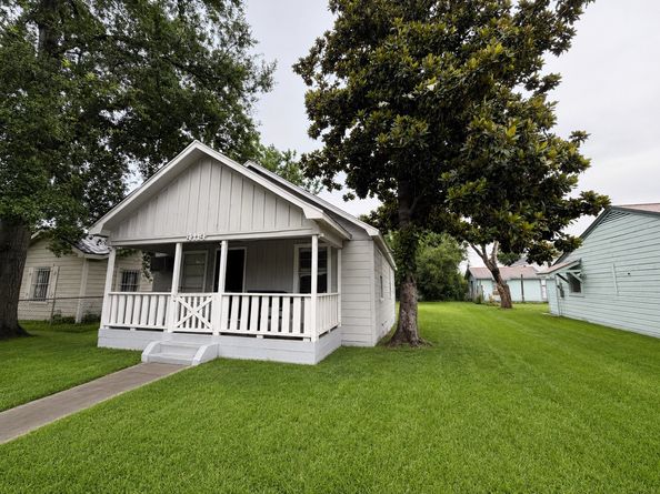 4114 Averill Street, Houston TX 77009