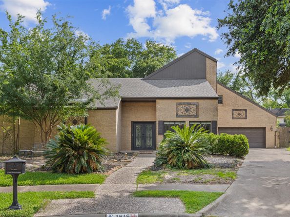1616 Park Haven Drive, Houston TX 77077