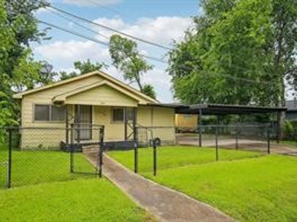 421 Clearwater Street, Houston TX 77029