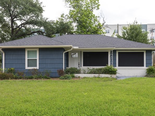 811 Sara Rose Street, Houston TX 77018