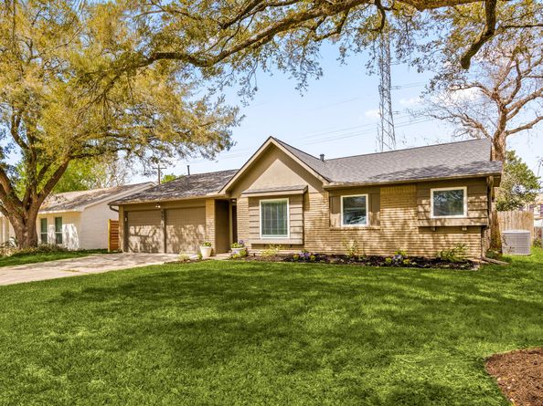 5934 Willowbend Boulevard, Houston TX 77096