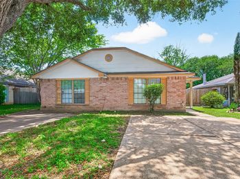 15911 Regina Drive
