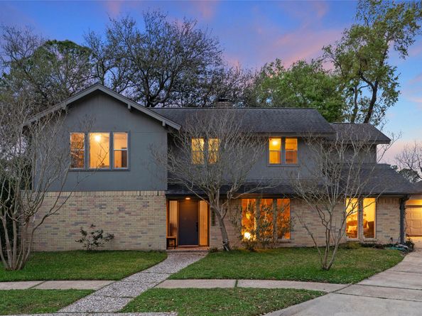 16203 Longvale Drive, Houston TX 77059
